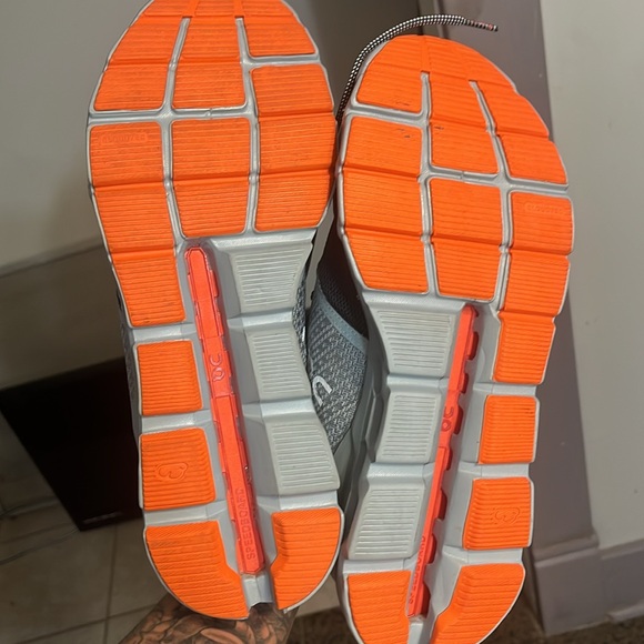 COPY - NWOT On Cloudstratus Gray and Orange Sneakers Men’s 10.5 - Picture 5 of 5